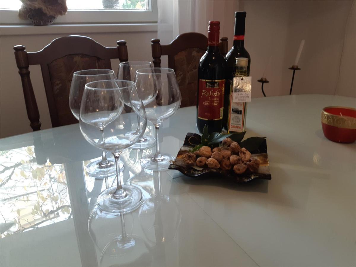 Apartments Gaj Brodarica  Εξωτερικό φωτογραφία